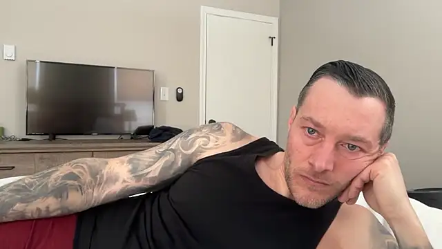 Snapshot of moon-boy chatting on February 11, 5:29 pm moon-boy online show from February 11, 5:29 pm