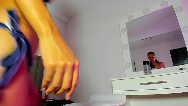 GysellHanson online show from February 24, 11:54 am