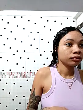 GysellHanson online show from April 12, 9:47 am