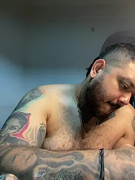 El Titan1998 online show from April 19, 12:37 pm