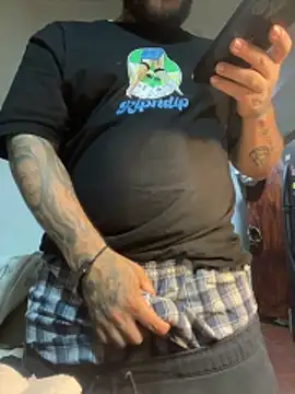 El Titan1998 online show from April 24, 12:02 am