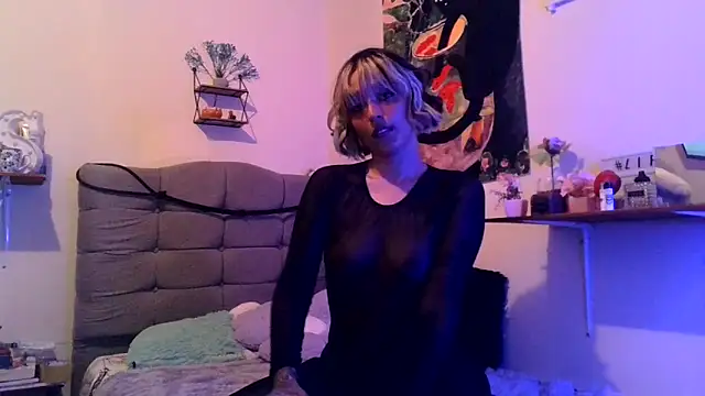 BlueStoneX online show from April 18, 9:24 am