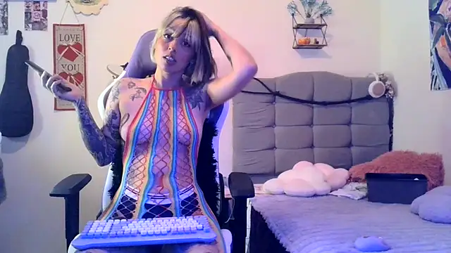 BlueStoneX online show from April 24, 7:55 am