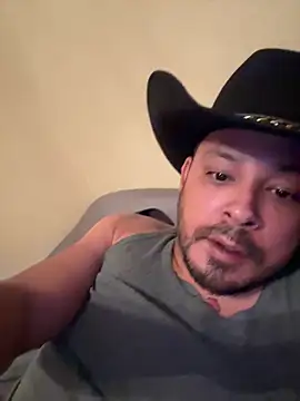 Monsterdrinker0000 online show from December 18, 7:25 am