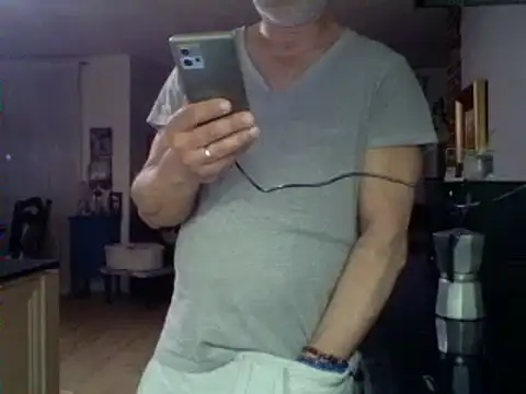 kevincumporn online show from March 1, 4:15 am