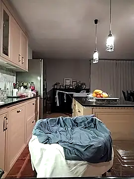 kevincumporn online show from March 9, 4:05 am