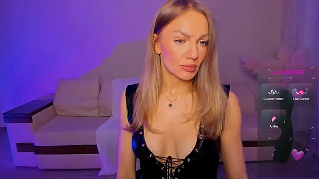 Oliva Candy online show from April 24, 9:06 pm