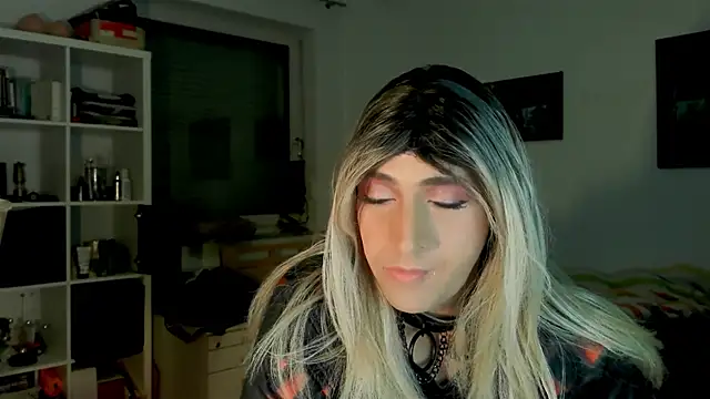 DYasmin69 online show from March 21, 11:45 pm