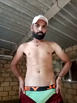 Snapshot of mojmasti143 chatting on January 17, 9:06 am mojmasti143 online show from January 17, 9:06 am