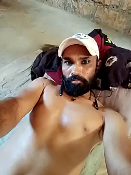 Snapshot of mojmasti143 chatting on February 15, 10:33 am mojmasti143 online show from February 15, 10:33 am