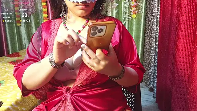 Snapshot of freesoul272002 chatting on December 3, 7:45 pm freesoul272002 online show from December 3, 7:45 pm