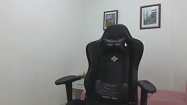 Massimoo 07 online show from January 18, 9:45 pm