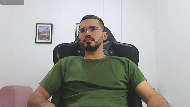 Massimoo 07 online show from December 17, 6:25 pm