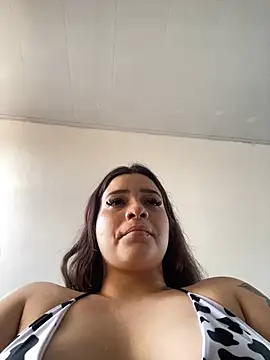 Snapshot of Sophia_cyrus11 chatting on January 9, 6:47 pm Sophia cyrus11 online show from January 9, 6:47 pm