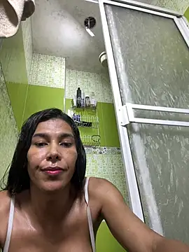 Ebonyxprincess  online show from April 24, 7:49 pm