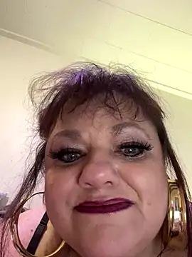 Luciouslouise72xh online show from November 29, 12:02 am