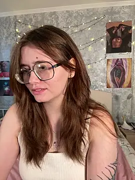 Sabrina shells online show from November 14, 10:58 am