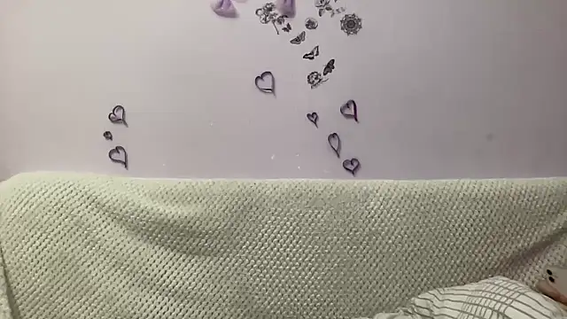 Snapshot of Dreamyblushfairy chatting on March 16, 6:44 pm Dreamyblushfairy online show from March 16, 6:44 pm