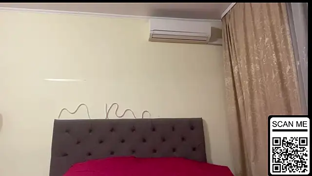 Dreamyblushfairy online show from November 1, 5:26 pm