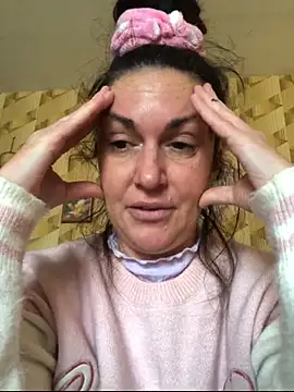 BELLAMORGANE1 online show from December 1, 1:16 pm