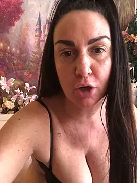 Snapshot of BELLAMORGANE1 chatting on January 18, 2:43 pm BELLAMORGANE1 online show from January 18, 2:43 pm