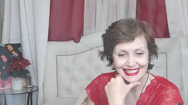 Snapshot of SilviaHart chatting on October 10, 12:59 pm SilviaHart online show from October 10, 12:59 pm