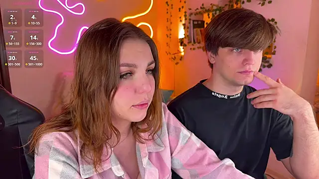 Snapshot of RobertAndLinela chatting on November 1, 3:58 pm RobertAndLinela online show from November 1, 3:58 pm