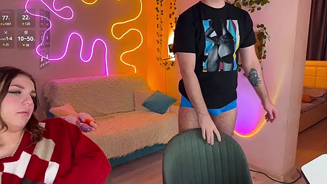 Snapshot of RobertAndLinela chatting on November 8, 1:55 pm RobertAndLinela online show from November 8, 1:55 pm