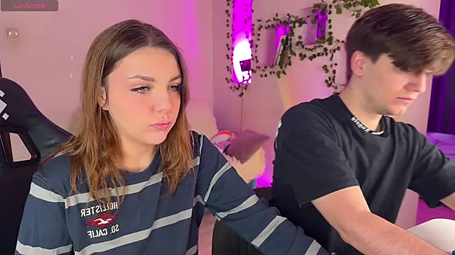 RobertAndLinela online show from January 17, 8:52 am