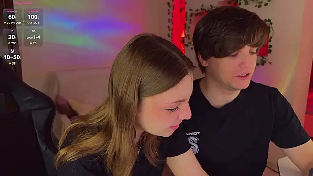 RobertAndLinela online show from March 19, 2:15 am