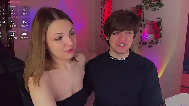 RobertAndLinela online show from April 12, 11:26 am