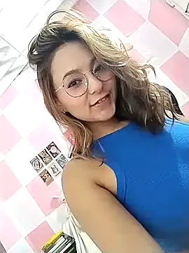 Paulina mosh online show from February 15, 5:50 pm