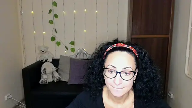 Snapshot of Arianasweety23 chatting on January 22, 12:27 am Arianasweety23 online show from January 22, 12:27 am