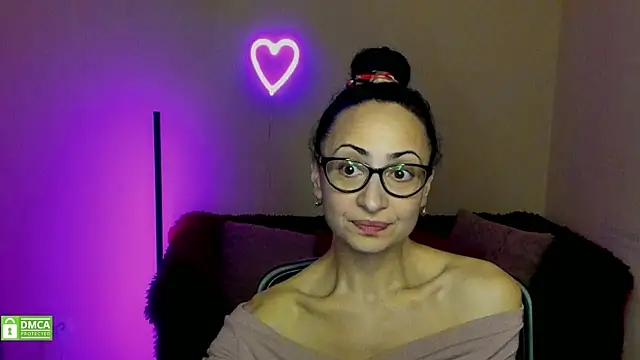 Snapshot of Arianasweety23 chatting on January 26, 3:25 pm Arianasweety23 online show from January 26, 3:25 pm