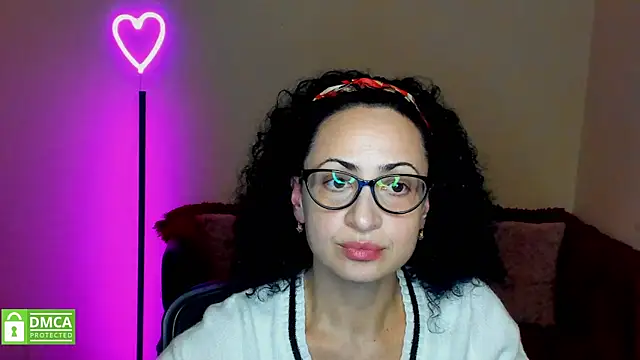 Snapshot of Arianasweety23 chatting on January 28, 6:28 pm Arianasweety23 online show from January 28, 6:28 pm