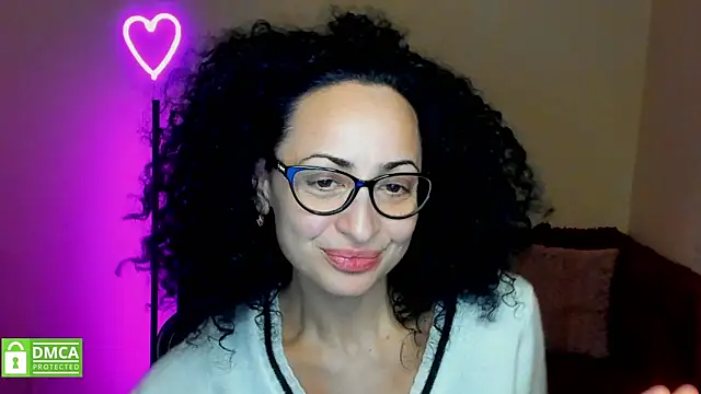 Snapshot of Arianasweety23 chatting on January 29, 12:33 am Arianasweety23 online show from January 29, 12:33 am