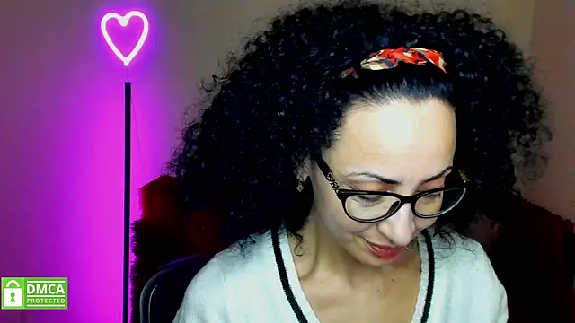 Snapshot of Arianasweety23 chatting on January 29, 3:33 am Arianasweety23 online show from January 29, 3:33 am