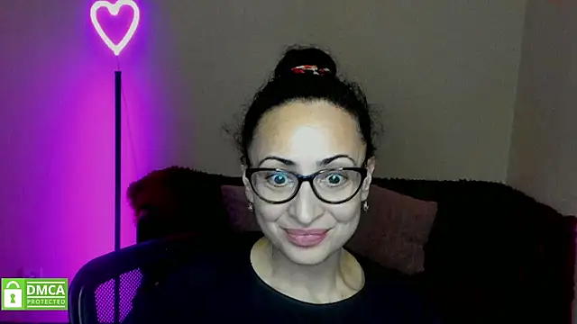 Snapshot of Arianasweety23 chatting on February 1, 9:29 pm Arianasweety23 online show from February 1, 9:29 pm