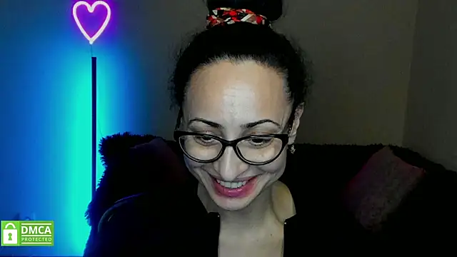 Snapshot of Arianasweety23 chatting on February 6, 12:37 pm Arianasweety23 online show from February 6, 12:37 pm