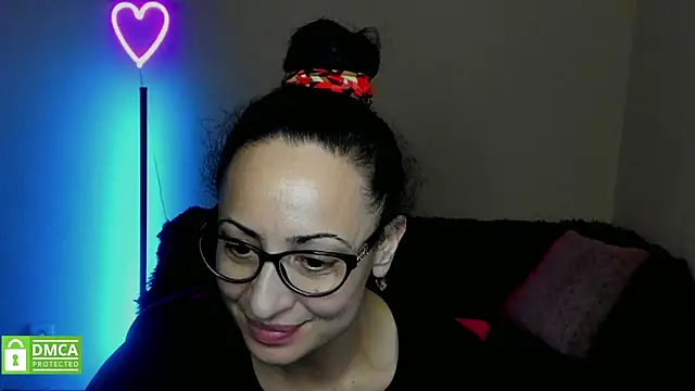 Snapshot of Arianasweety23 chatting on February 7, 9:26 am Arianasweety23 online show from February 7, 9:26 am