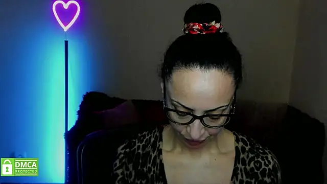 Snapshot of Arianasweety23 chatting on February 13, 6:30 am Arianasweety23 online show from February 13, 6:30 am