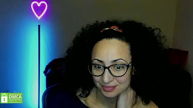 Snapshot of Arianasweety23 chatting on February 14, 9:24 am Arianasweety23 online show from February 14, 9:24 am