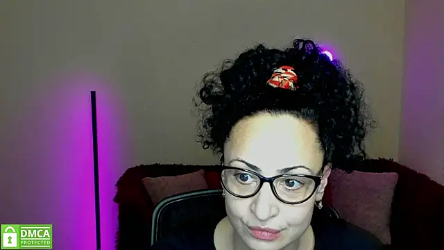 Snapshot of Arianasweety23 chatting on February 23, 6:23 pm Arianasweety23 online show from February 23, 6:23 pm