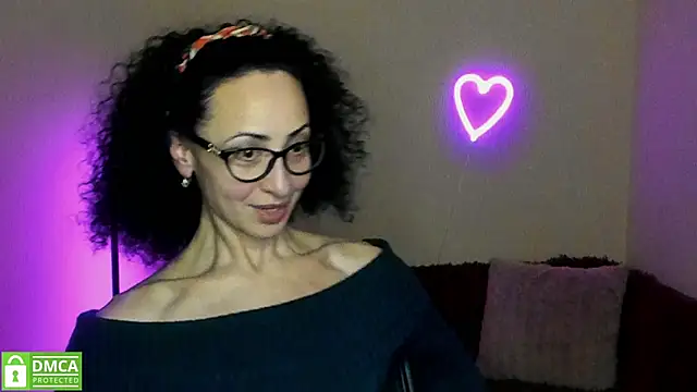 Snapshot of Arianasweety23 chatting on February 26, 6:32 pm Arianasweety23 online show from February 26, 6:32 pm