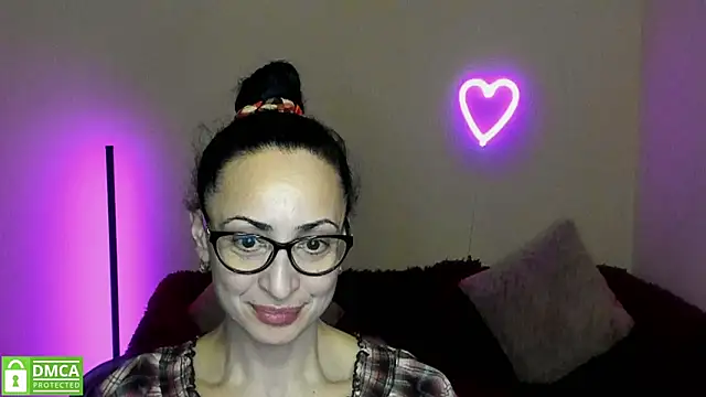 Snapshot of Arianasweety23 chatting on March 1, 9:37 pm Arianasweety23 online show from March 1, 9:37 pm