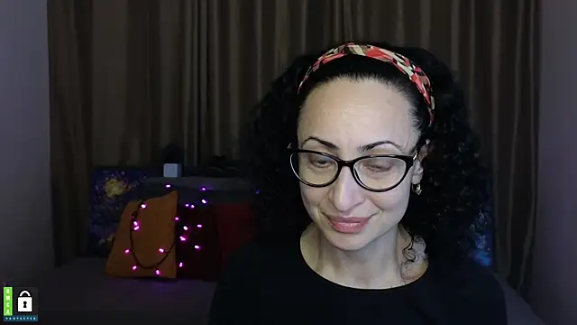 Snapshot of Arianasweety23 chatting on March 4, 6:29 pm Arianasweety23 online show from March 4, 6:29 pm