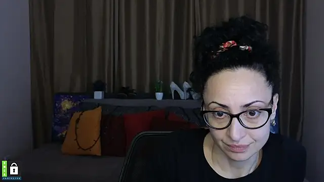 Snapshot of Arianasweety23 chatting on March 5, 3:40 am Arianasweety23 online show from March 5, 3:40 am