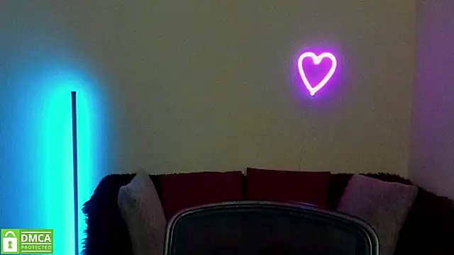 Snapshot of Arianasweety23 chatting on March 6, 6:26 pm Arianasweety23 online show from March 6, 6:26 pm