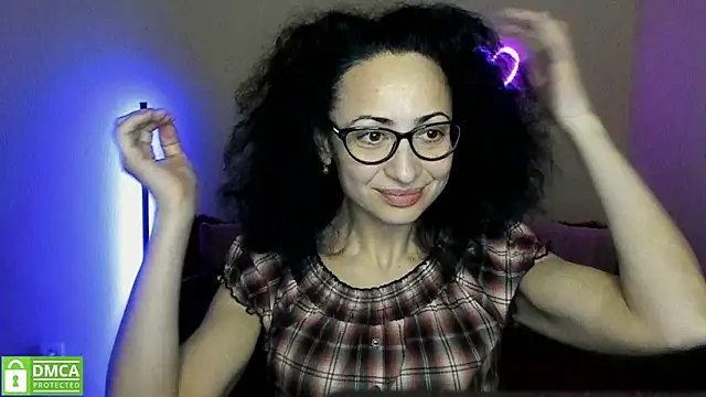 Snapshot of Arianasweety23 chatting on March 10, 2:28 am Arianasweety23 online show from March 10, 2:28 am