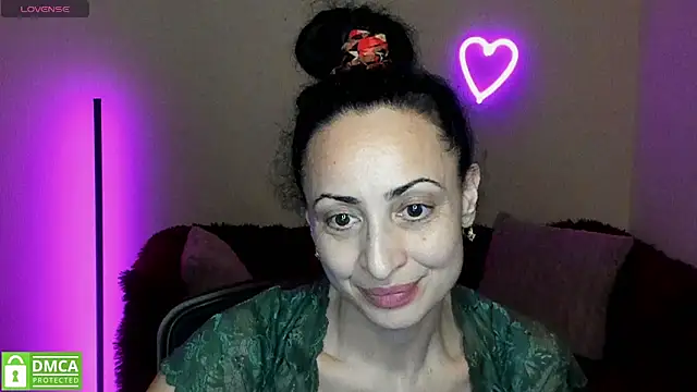 Snapshot of Arianasweety23 chatting on March 12, 5:57 am Arianasweety23 online show from March 12, 5:57 am